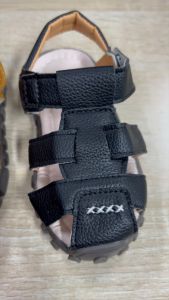 รองเท้าแตะลําลองสําหรับเด็กผู้ชายอายุ ปีหนัง pu กันลื่นขนาดใหญ่