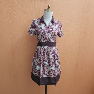 mini midi dress wanita cream motif batik maroon GIRL&GIRL cewek S lengan pendek berkerah