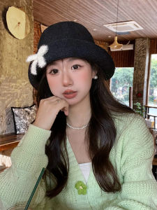 หวาน หมวกชาวประมงน่ารัก ผู้หญิง หมวกอ่างล้างหน้าวินเทจพร้อมปมผีเสื้อกํามะหยี่ เส้นใยโพลี ฤดูใบไม้ร่วง ฤดูหนาว หมวกสําหรับสาววัยรุ่น