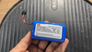 PIN ROBOT HÚT BỤI NÂNG CẤP TAKDIR V3S.... BẢO HÀNH 9 THÁNG