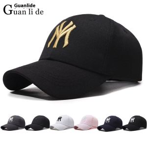 Stylish Baseball Cap with Embroidered NY Logo for All Seasons