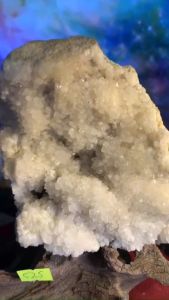 MẢNH hốc ĐÁ THẠCH ANH TỰ NHIÊN VÀNG NGÀ năng lượng phong thủy cao 525