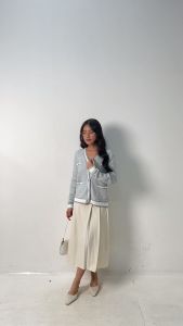 Aiko Classy Pattern Knit Cardigan: Pilihan Atasan Rajut yang Elegan