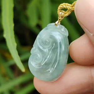 Newly Listed SG Seller - Crafted as Ruyi Pendant on Natural Type A Jadeite Jade added with 18k Gold Clasp certificate weighs 2.83 grams measurement 23.6 * 15.9 * 4.1 mm (18kp83)