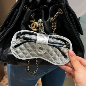 Upgraded Multi-functional Portable Glasses Pouch