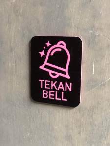 Papan Akrilik Tulisan Tekan Bell Pink / Sign Board Acrylic Pink