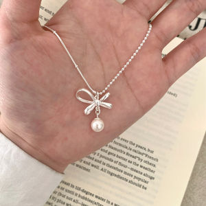 Elegant Pearl Pendant Necklace for Women Butterfly Knot Versatile High-End Titanium Steel Choker Necklace Fashion Jewelry