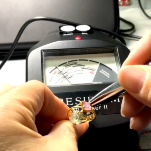 KJ508 แหวนทัวมาลีนแกะสลักดอกกุหลาบประดับเพทายขาว ขนาดแหวน 55