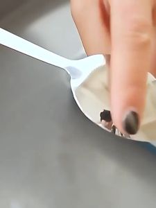 ชุดบนโต๊ะอาหารสแตนเลสตะเกียบช้อนส้อมและกล่องเก็บ เหมาะสำหรับให้เป็นของขวัญในโอกาสต่างๆ