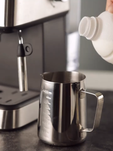 Gemilai‘s 304 food grade stainless steel milk frother cup suitable for barista espresso machine dual capacity 350ML/600M