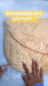 Tas Puffy Bag Koi Tote Bag Puffy Selempang Wanita Tas Kuliah Aesthetic Korea Tas Laptop Wanita TB014 KOI