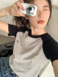 NIHAOKANONG | Áo Thun T-Shirt Tay Ngắn Ôm Body Màu Nổi Retro