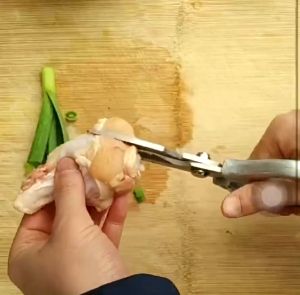 Japan Imported SK5 Multifunctional Kitchen Scissors: A Comprehensive Guide