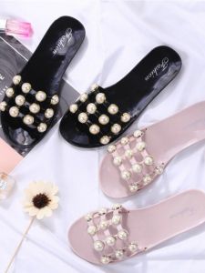 Ladies Fashion Plastic Pearl Flat Bottom Sandals Summer Waterproof Anti-Slip Casual Wear Outdoor Crystal Trendy Slippers