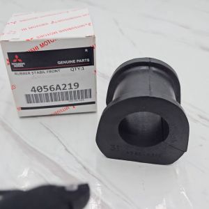 KARET STABIL ROTI DEPAN TRITON HDX KL3T PAJERO NEW 4056A219