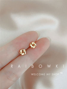 Trendy Rotating Earrings Small Gold Color Simple Design No Need to Remove While Sleeping Compact Size Creative Gift Box