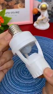 E27 LED Lamp Bulb Holder Light Socket Switch Infrared PIR Motion Sensor Human Body Sensing E27 Converter Socket Switch Base Gear LED Bulb Lamp Holder
