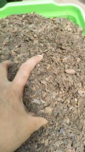 หน้าดินใบก้ามปูแท้100% ไนโตรเจนสูง ดินปลูกผักสวนครัว ดินพร้อมปลูก ดินร่วนซุย