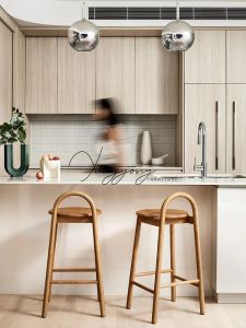 Nordic Solid Wood Bar Stool Modern Simple Home Use Backless High Table Chair Minimalist Original Wood Design Hotel Coffee Chair