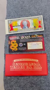 Tờ Tiền 2 Đô - 2USD Mạ Vàng  In Màu 3D Hình Con Rắn Đầy Đủ Phụ Kiện Lì Xì Tết - Tặng Kèm Bao Lì Xì Đỏ May Mắn