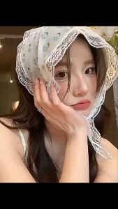 F4 Bandana Renda Segitiga Syal Korea Aksesoris Rambut Elegant Lace Headscarf Triangle Headband BNLL