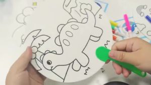 1Pcs Cute Childrens Hand-Drawn Coloring Fan Birthday Party Gift School Stationery Cartoon Diy Hand-Drawn Fan