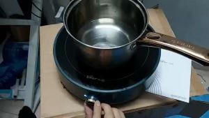 Bếp từ tròn Bearbếp điện từ trònbếp điện từ cảm ứng trònbếp từ minibếp từ công suất 2100Wthiết kế 9 mức điều chỉnhtiết kiệm điện năngchống cháy nổChịu Nhiệt Độ CaoNgắt Tự Động khoá trẻ em an toàntiện