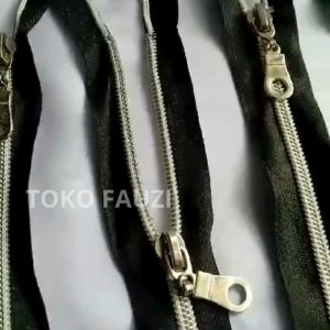 Resleting Jaket Gigi Besi Silver panjang 24 inchi 60cm harga satuan