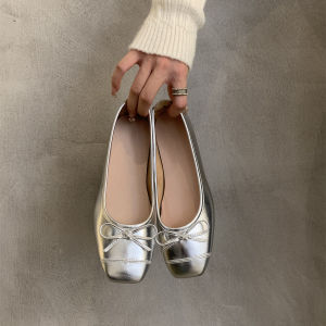 รองเท้าบัลเลต์ส้นแบนสำหรับผู้หญิง ทรงหัวมน สีแดง รองเท้าส้นแบนแบบสวมสบายสไตล์เกาหลี ฤดูใบไม้ร่วง 2023 รองเท้าแฟชั่นสำหรับผู้หญิง