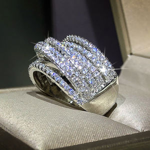 Huitan Micro Paved CZ Bling Bling Womens Finger-rings Modern Design Fashion Versatile Female Accessories OL Style New Jewelry