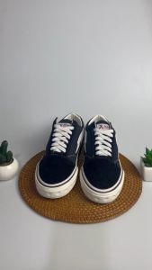 SEPATU SNEAKERS PRIA WANITA HITAM PUTIH COWO KEREN BUAT GAYA SEPATU WANITA SEPATU SNEAKER WANITA CANVAS AUTHENTIK OTENTIK SLOP SEPATU SEKOLAH SEPATU KEREN  SEPATU KULIAH SEPATU PRIA KEREN LAKI LAKI CEWEK DEWASA BRAND LOKAL AKNA OS HITAM PUTIH RAJALELAKI