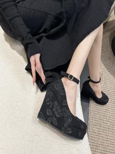 Elegant Embroidered Ethnic Style Womens Comfortable High Heels Slip-On Shoes Waterproof Platform Chinese Traditional Fashion