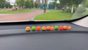 Mô Hình Trái Cam Mâm Xôi Mini Trang Trí Taplo Xe Hơi Bàn Học Bàn Làm Việc Kèm Keo Dán