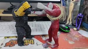 Godzilla Vs Kong Dinosaur King Kong Action Figure Kids Play Toys For Boys Collectible Model Toys Mainan Budak Lelaki