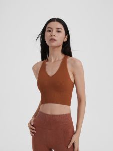 เสื้อกั๊กโยคะคอวีทรงหลวมระบายอากาศได้ดีพร้อมแผ่นเสริมหน้าอก ชุดกีฬาผ้าฝ้าย 4 สี ชุดโยคะสำหรับผู้หญิง