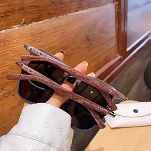 แว่นตากันแดด แว่นกันแดดป้องกันรังสียูวีกรอบสี่เหลี่ยมใหญ่ลายไม้เกาหลีแฟชั่นระดับไฮเอนด์แว่นกรองแสงผู้ชายและผู้หญิง