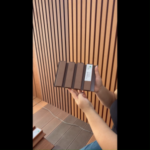 MÃ 219*26 ỐP LAM SÓNG GỖ NHỰA NGOÀI TRỜI màu nâu đỏ GỖ NHỰA LC