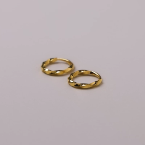 Chow Sang Sang 周生生 999.9 24K Gold Essence Knot Hoop Earrings for Women 95562E