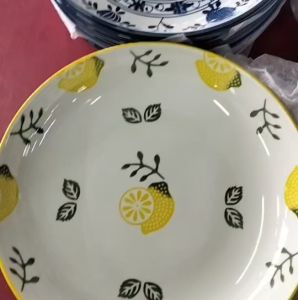 จานกลมทรงใบบัว(เซรามิค)8นิ้ว