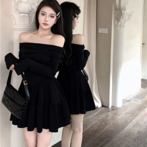 ชุดเดรสสั้นคอวีแขนยาวทรงเข้ารูปสไตล์ฝรั่งเศสสำหรับผู้หญิงในฤดูใบไม้ร่วง กระโปรงสั้นสีดำเข้ารูป เอวเข้ารูป เอวเข้ารูป