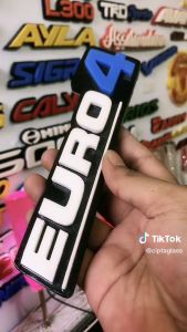 EMBLEM MOBIL EURO4 EKSTERIOR MOBIL DENGAN VARIASI TIMBUL 3 DIMENSI BAHAN FIBERGLASS