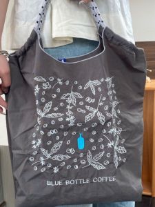 กระเป๋าช้อปปิ้งปักไนลอนความจุขนาดใหญ่ ผู้หญิง กระเป๋าสะพายข้างกระเป๋าสะพายไหล่เดี่ยวพับได้สไตล์เรียบง่ายในเมือง