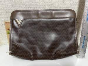 กระเป๋าทรงคลัชท์ Mario Valentino สภาพ70%