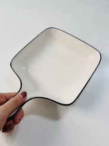 Đĩa Sứ Vuông Có Tay Cầm Tiện Lợi Họa Tiết Dễ Thương 111