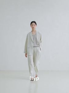 Wrinkled Lightweight Silk Suit for Women