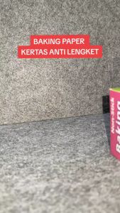 PW-10 Baking Paper Kertas Alas Roti Kertas Panggang Oil Paper Alas Kue Pembungkus Kualitas Premium Non Stick / Anti Lengket Roll Gulungan Tersedia Ukuran Panjang 5 Meter dan 10 Meter