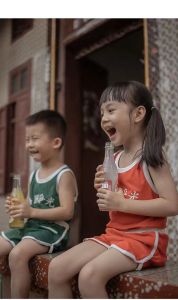 Kids Photography Kindergarten Graduation Photo 1980s Style Sportswear Recall Mom and Dad Childhood Glory for the Country