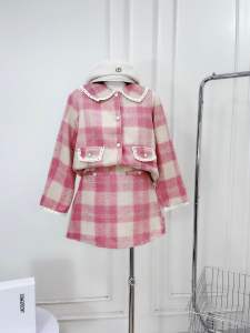 Set áo chân váy dạ caro hồng cổ sen trẻ trung