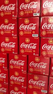 THÙNG 24 Chai Nước Ngọt Giải Khát Có Ga Coca-Cola 300ml/Chai ( BAO Bì thay đổi tùy đợt nhập DATE XA)