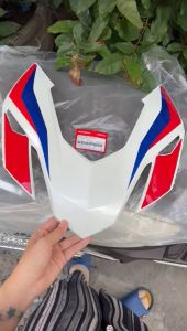 Mặt nạ ngoài zin hãng Honda xe Winner X( Ver 3) tem Trắng-Đỏ- Xanh dương.